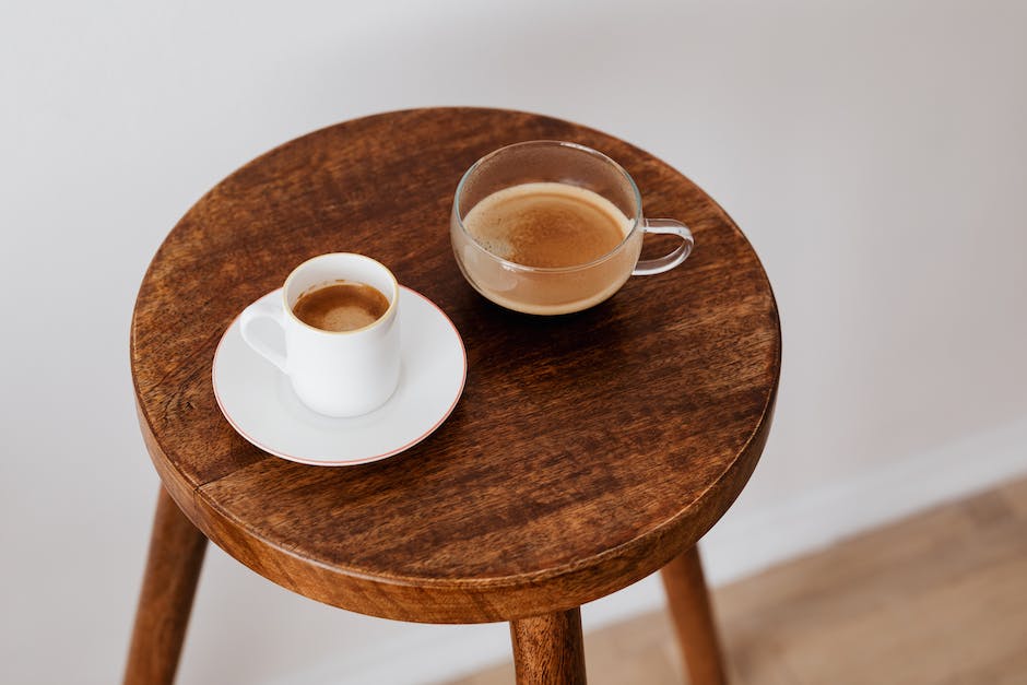 Bild zeigt ein Tasse Kaffee ohne Milch - warum es sich lohnt Milchfreien Kaffee zu trinken