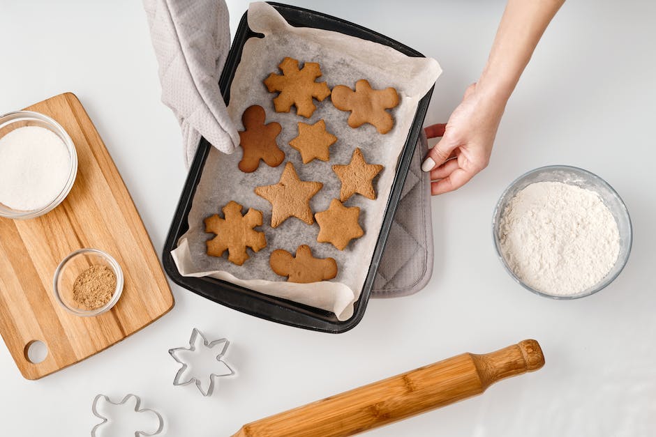 Kühe geben Milchprodukte durch Melken